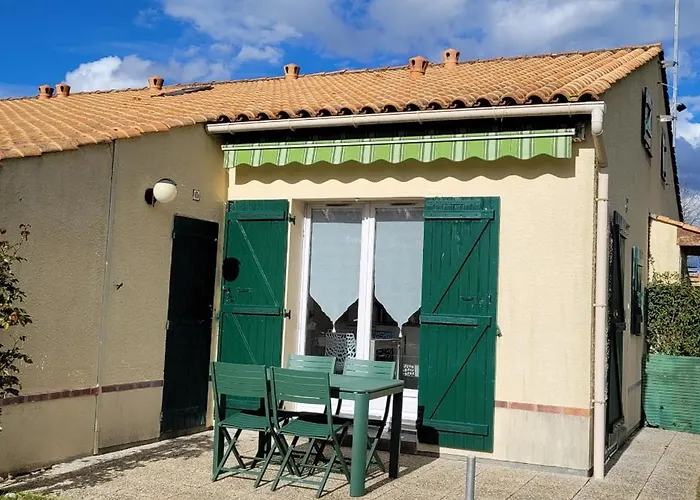 Maison Proche Golf Plage Et Piscine A Pornic